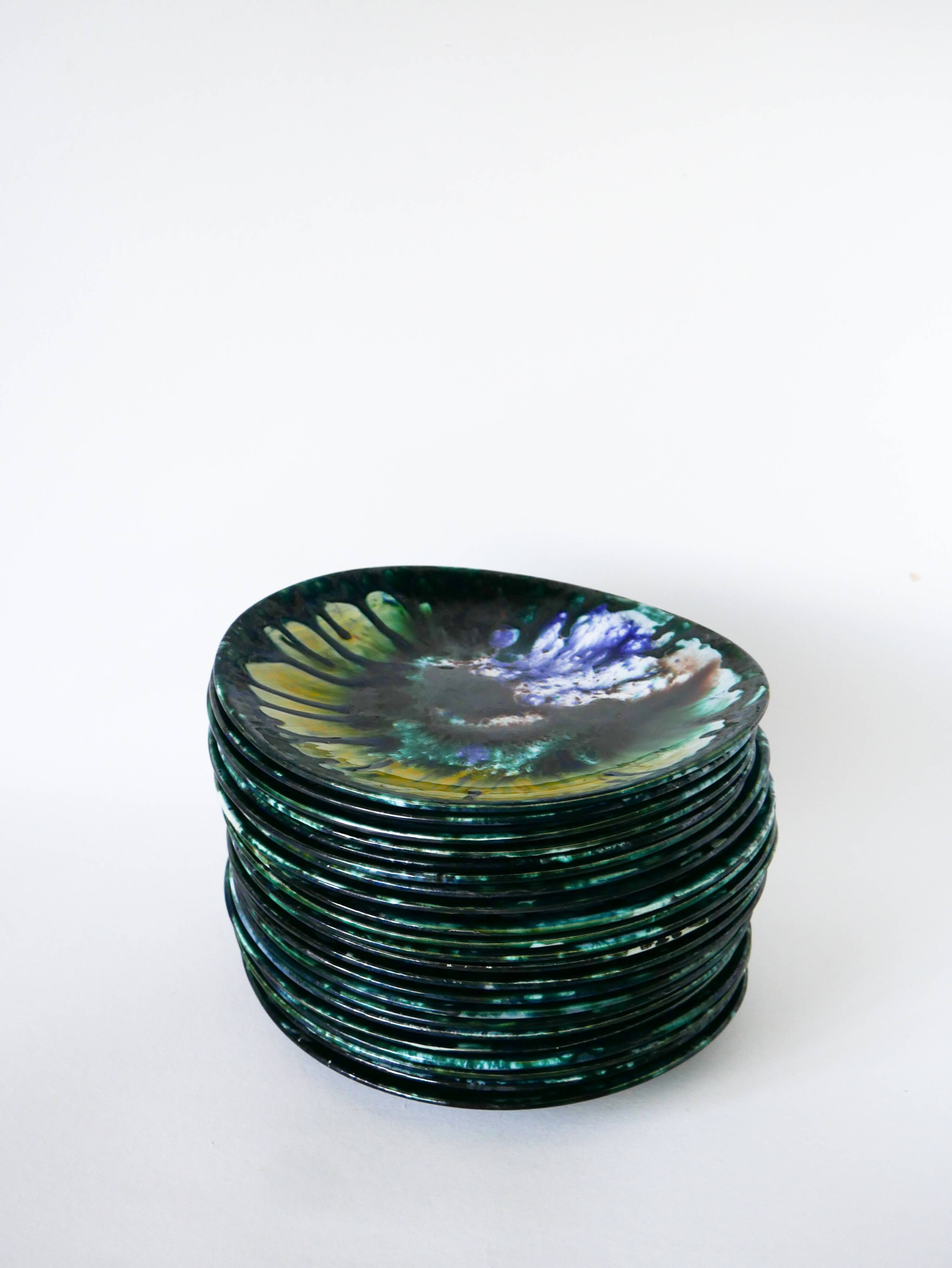 Set of 5 oval flat plates in ceramic from Morvan, 1970.
