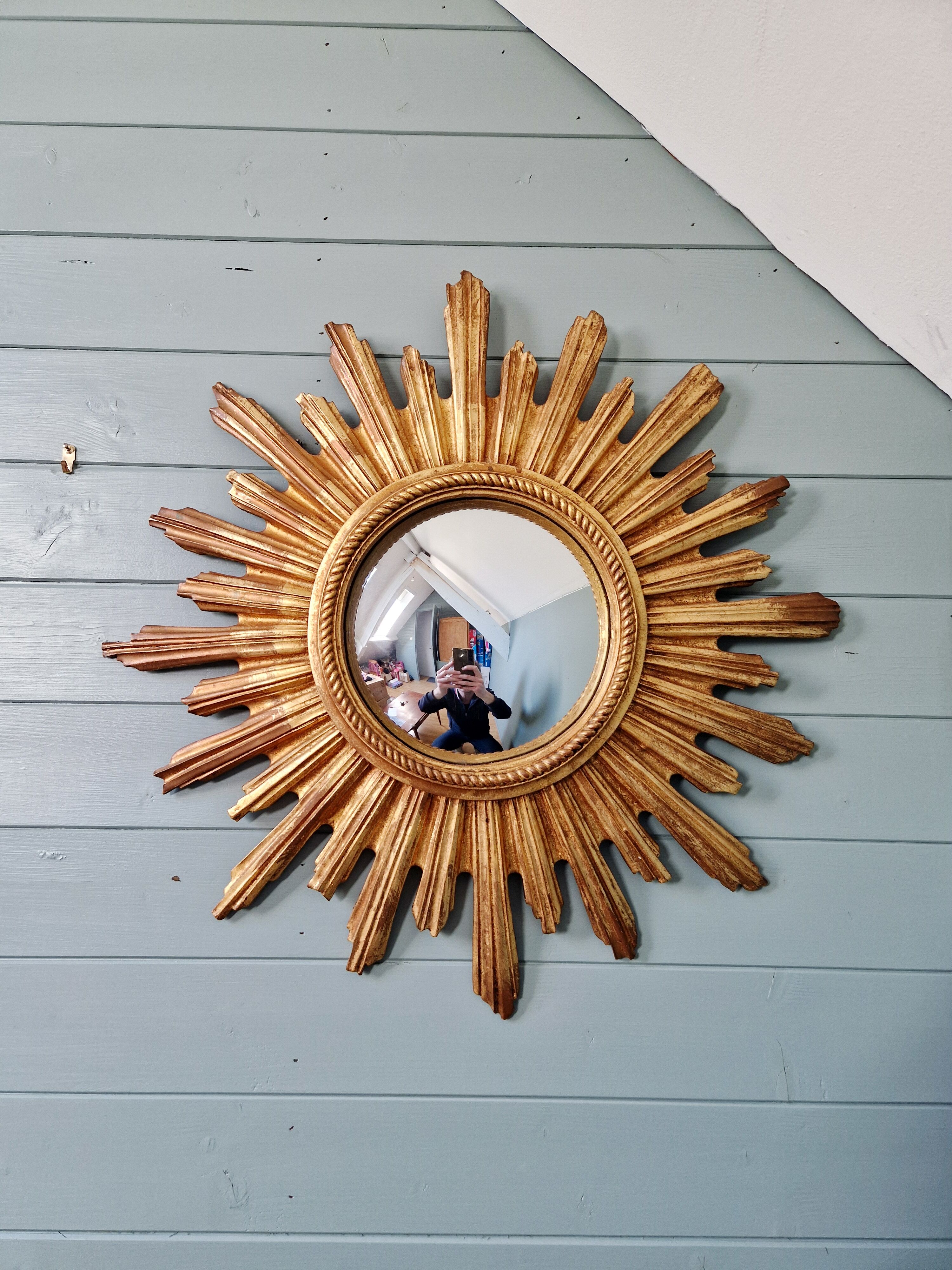 Miroir soleil doré (diamètre 55 cm), années 1960-70