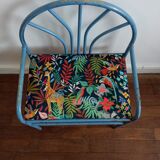 Skated metal child chair/bench