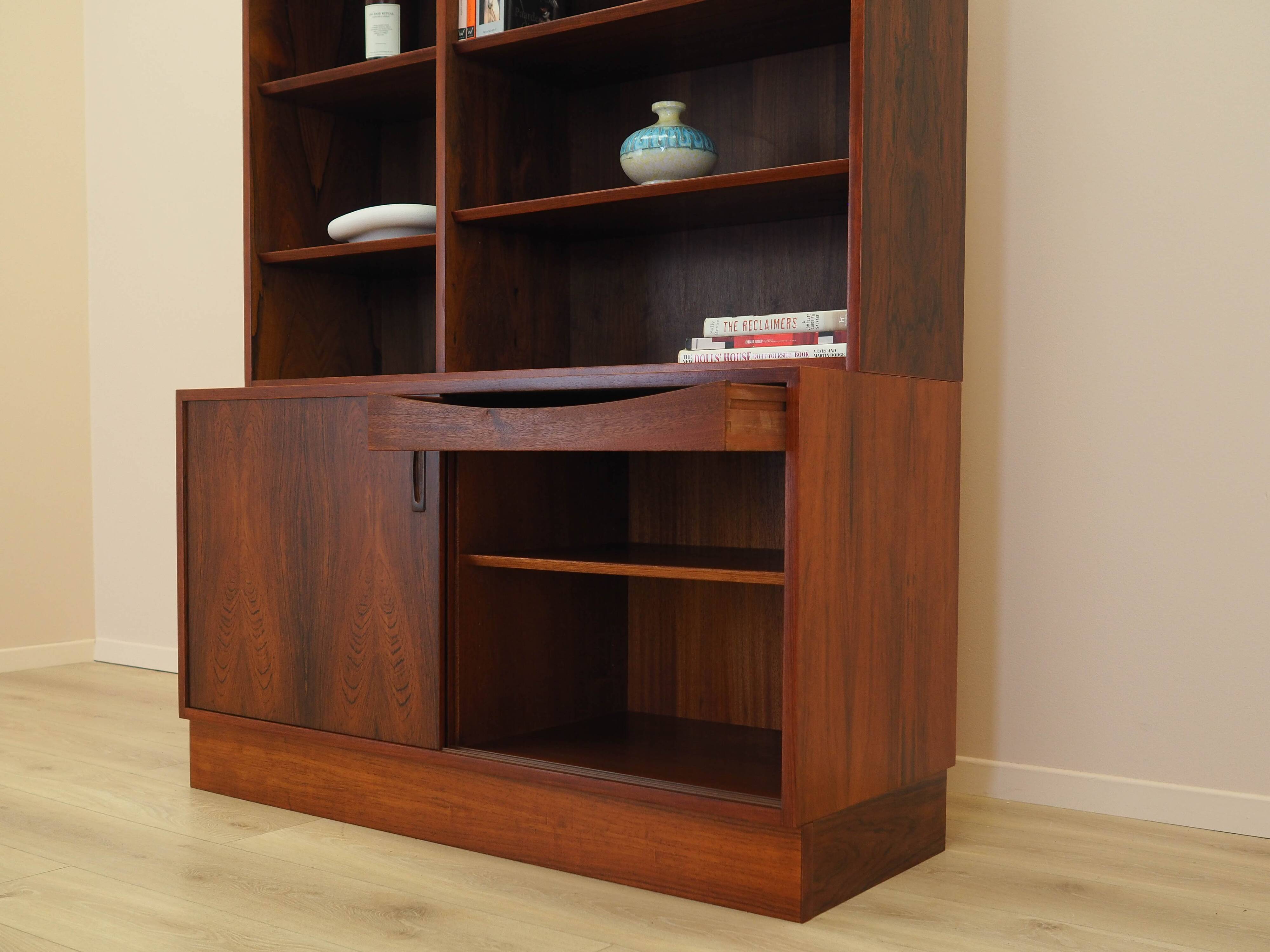 Rosewood bookcase, Danish design, 1970s, manufactured by Hundevad