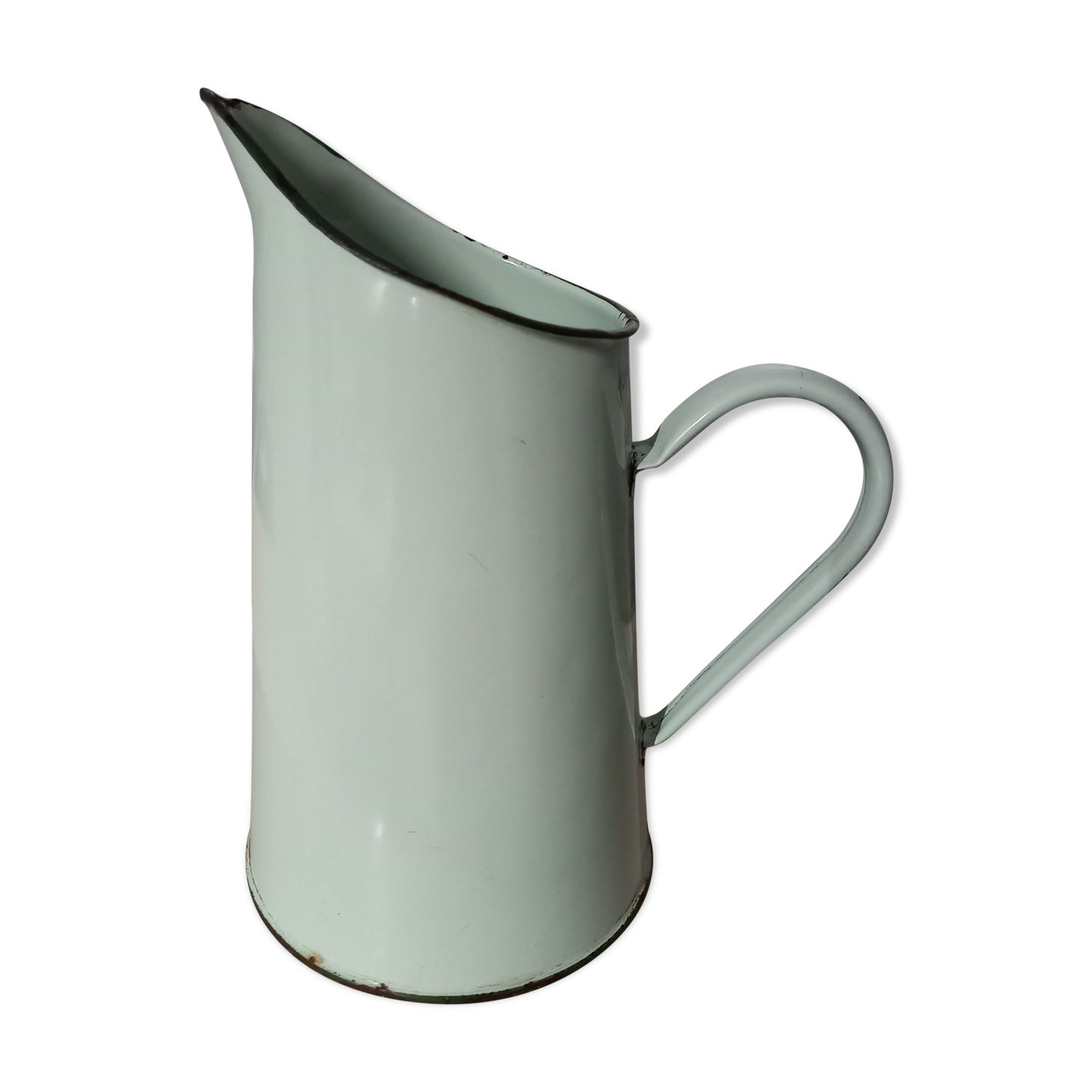 Enamelled sheet metal pitcher