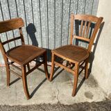 Paire de chaise bistrot dépareillée