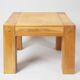 Table se salon brutaliste en bois massif