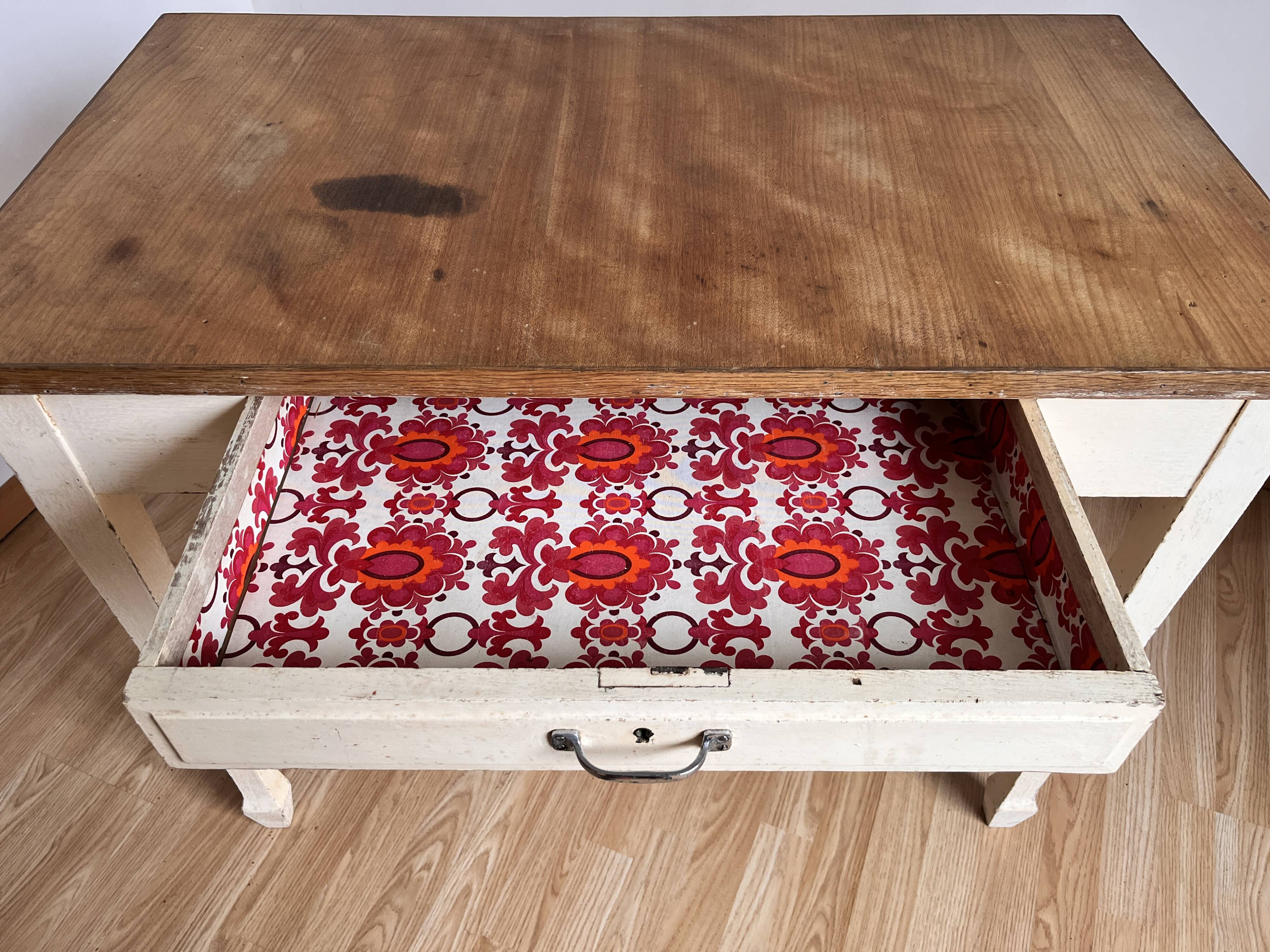 Farmhouse table