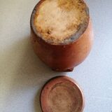 Terracotta pot with lid