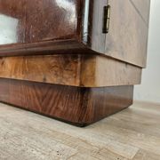 Art Deco dressing tables in walnut and light walnut