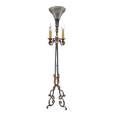 Lampadaire de fer forgé