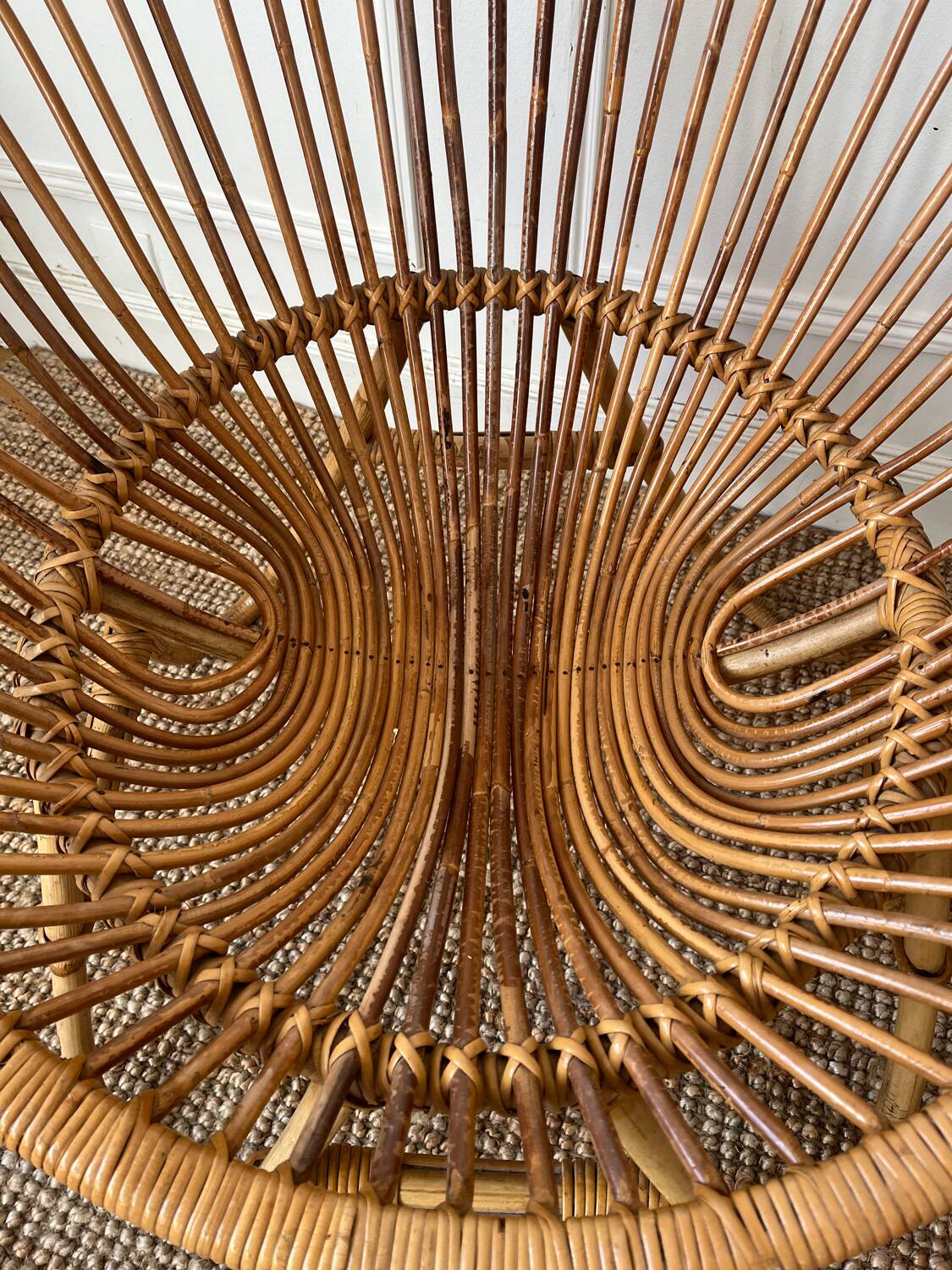 Paire de fauteuils corbeille en rotin , années 50-60
