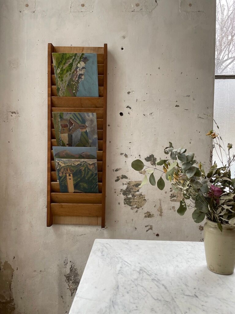 Oak wall magazine door