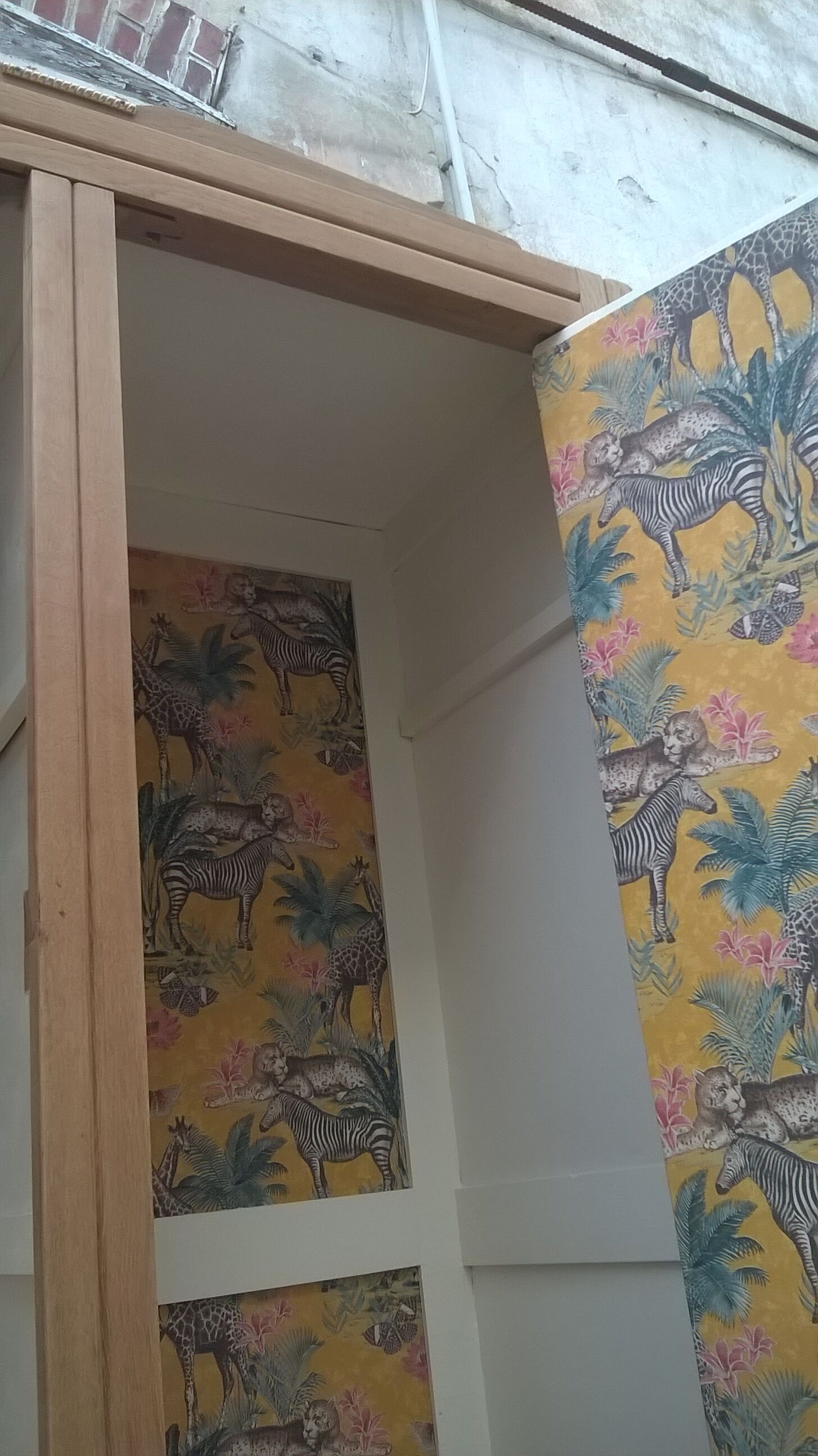 Parisian hotel wardrobe year 50