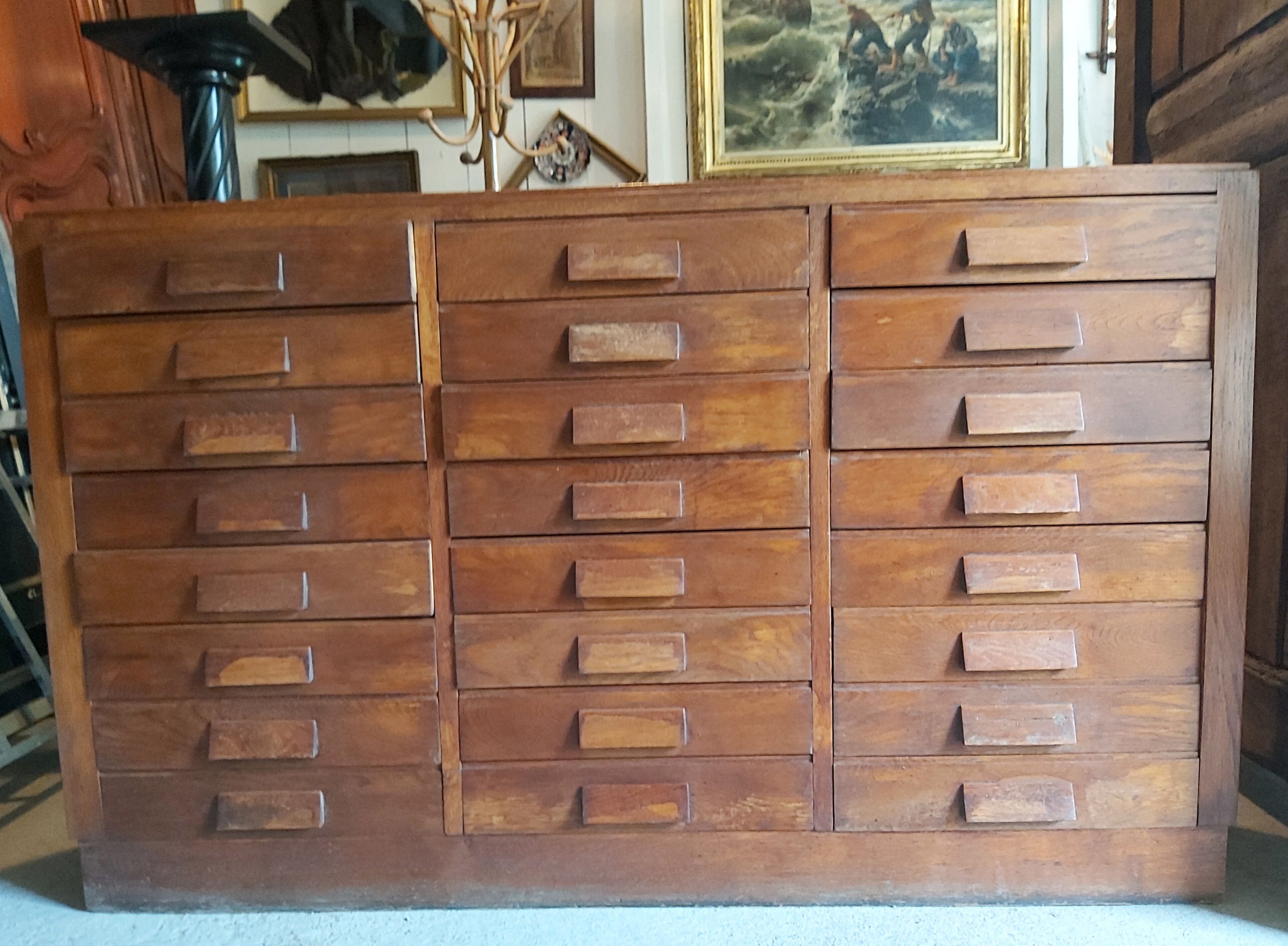 Loom cabinet, 24 drawers