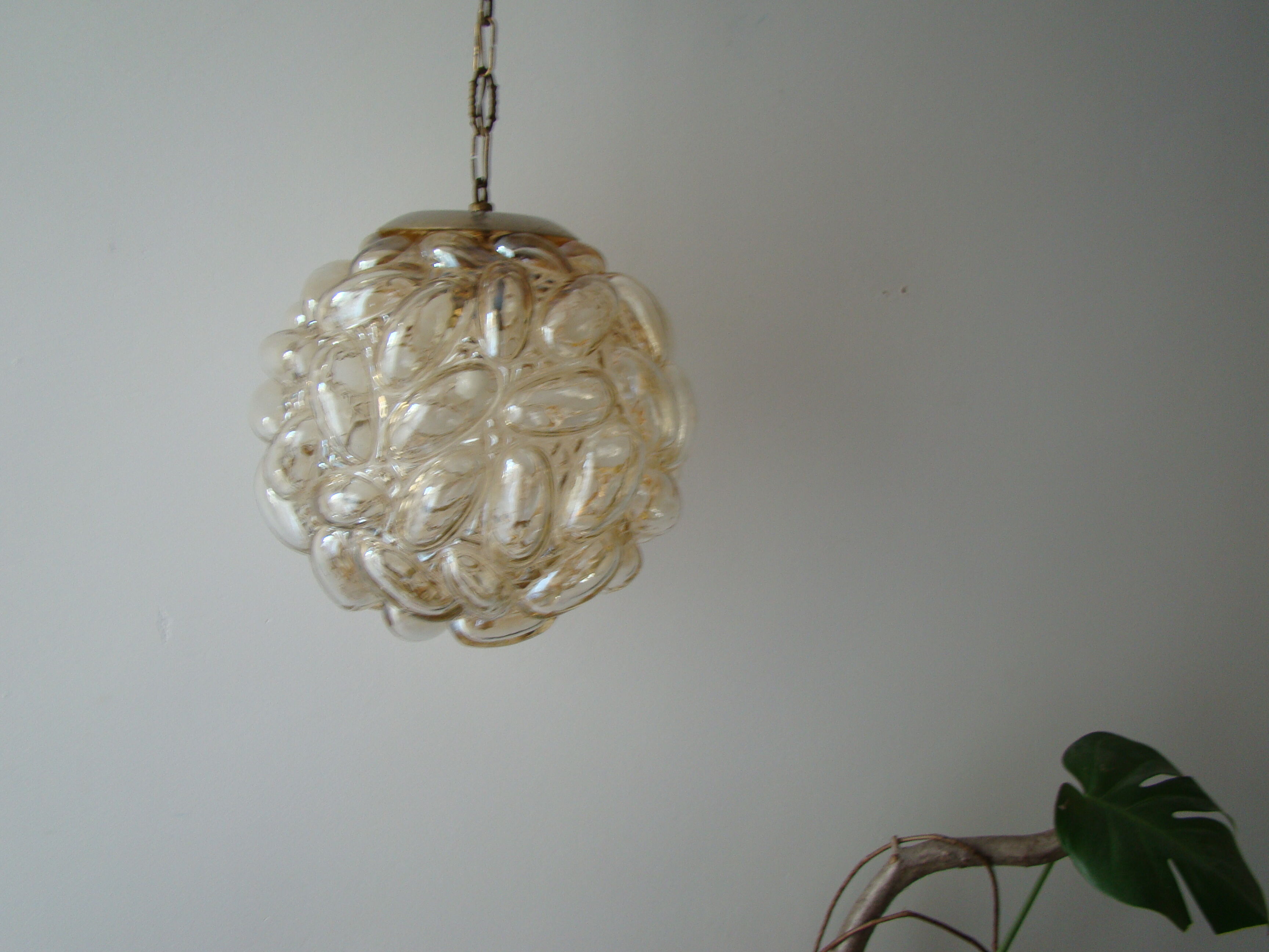 Suspension bubble par Helena Tynell