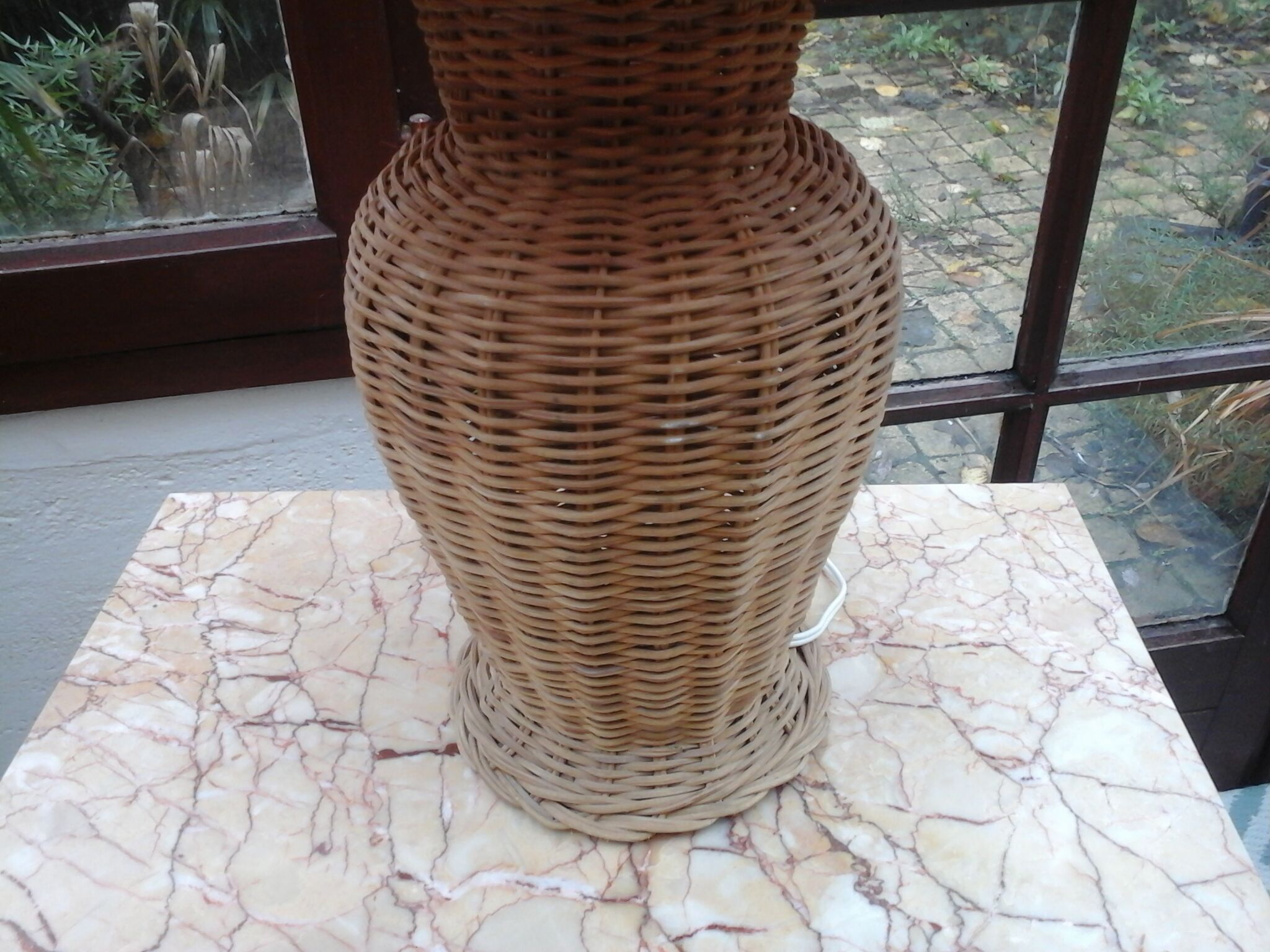 Wicker lamp