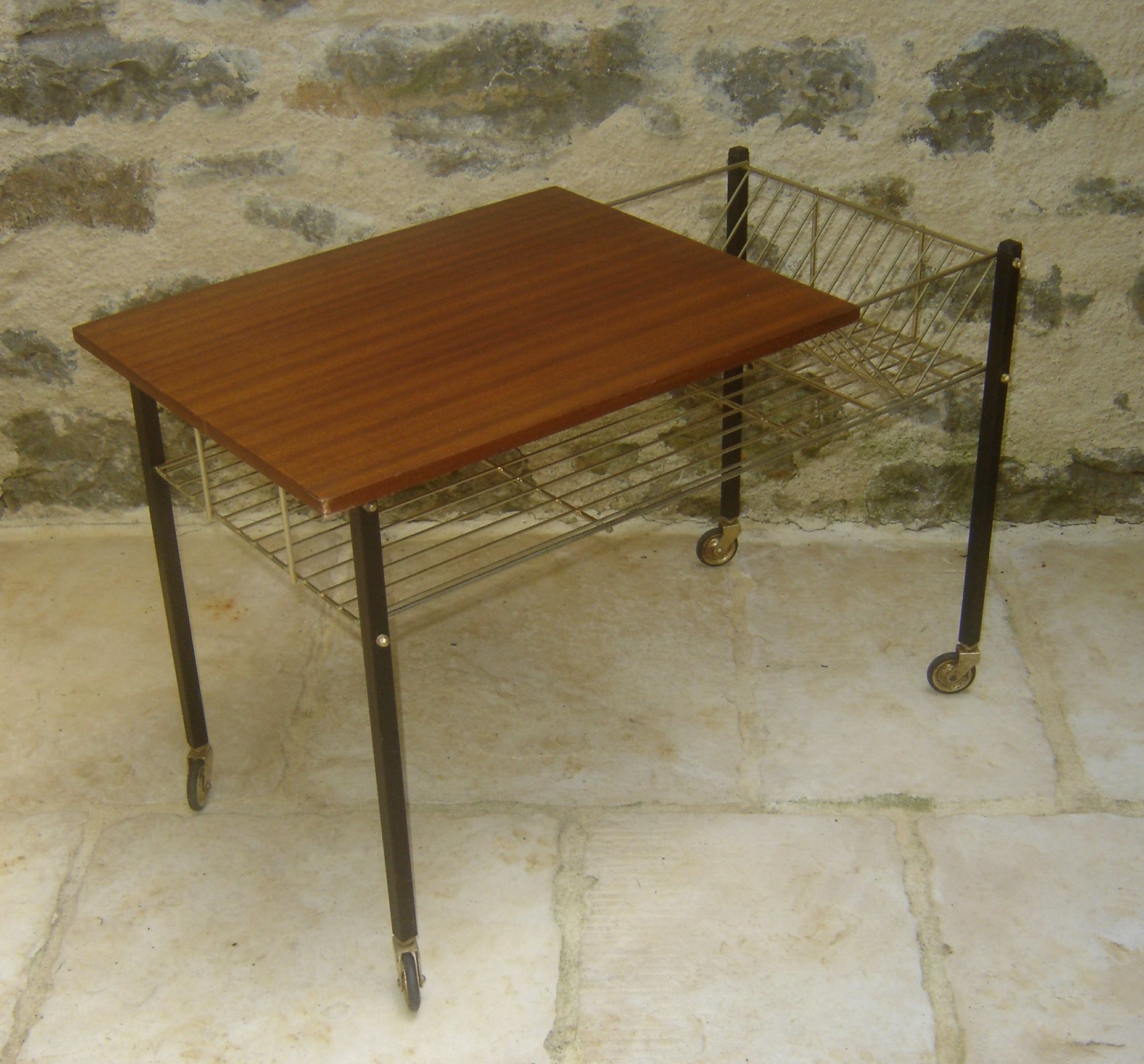 Vinyls holder vintage