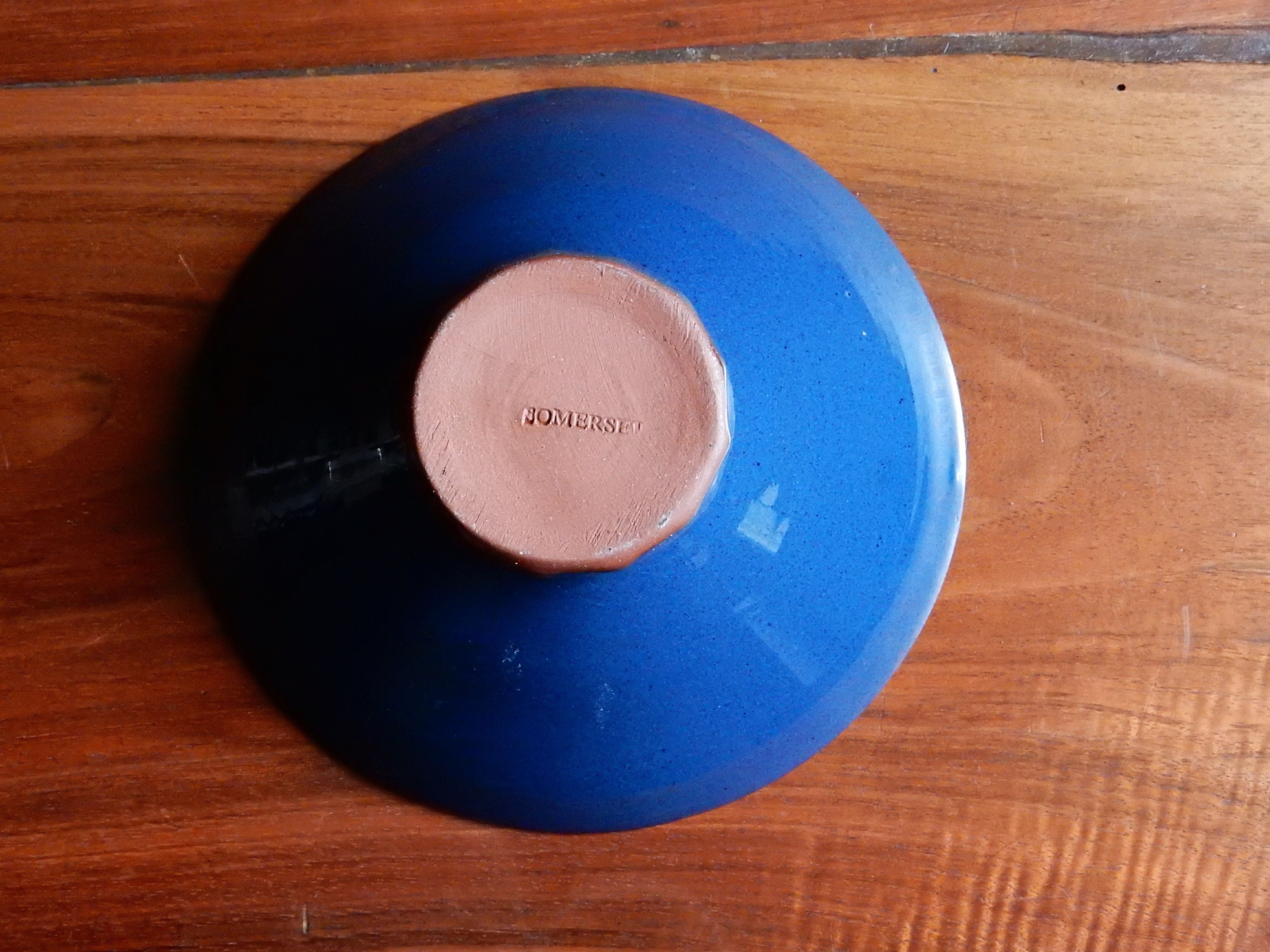 Empty pocket, blue ceramic bowl minimalist floral pattern