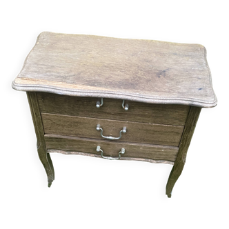small chest of drawers