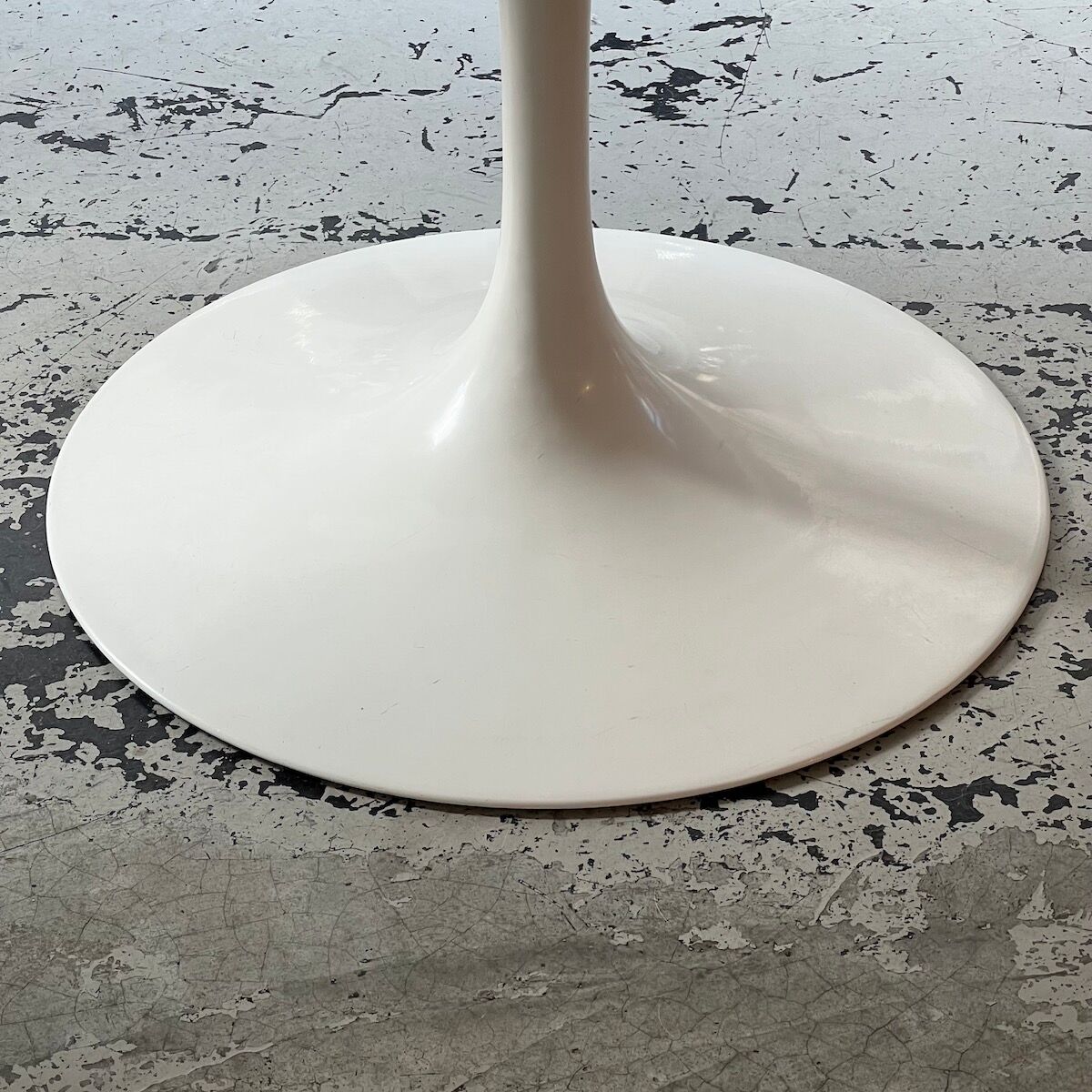 Dining table by Eero Saarinen for Knoll International, 1956