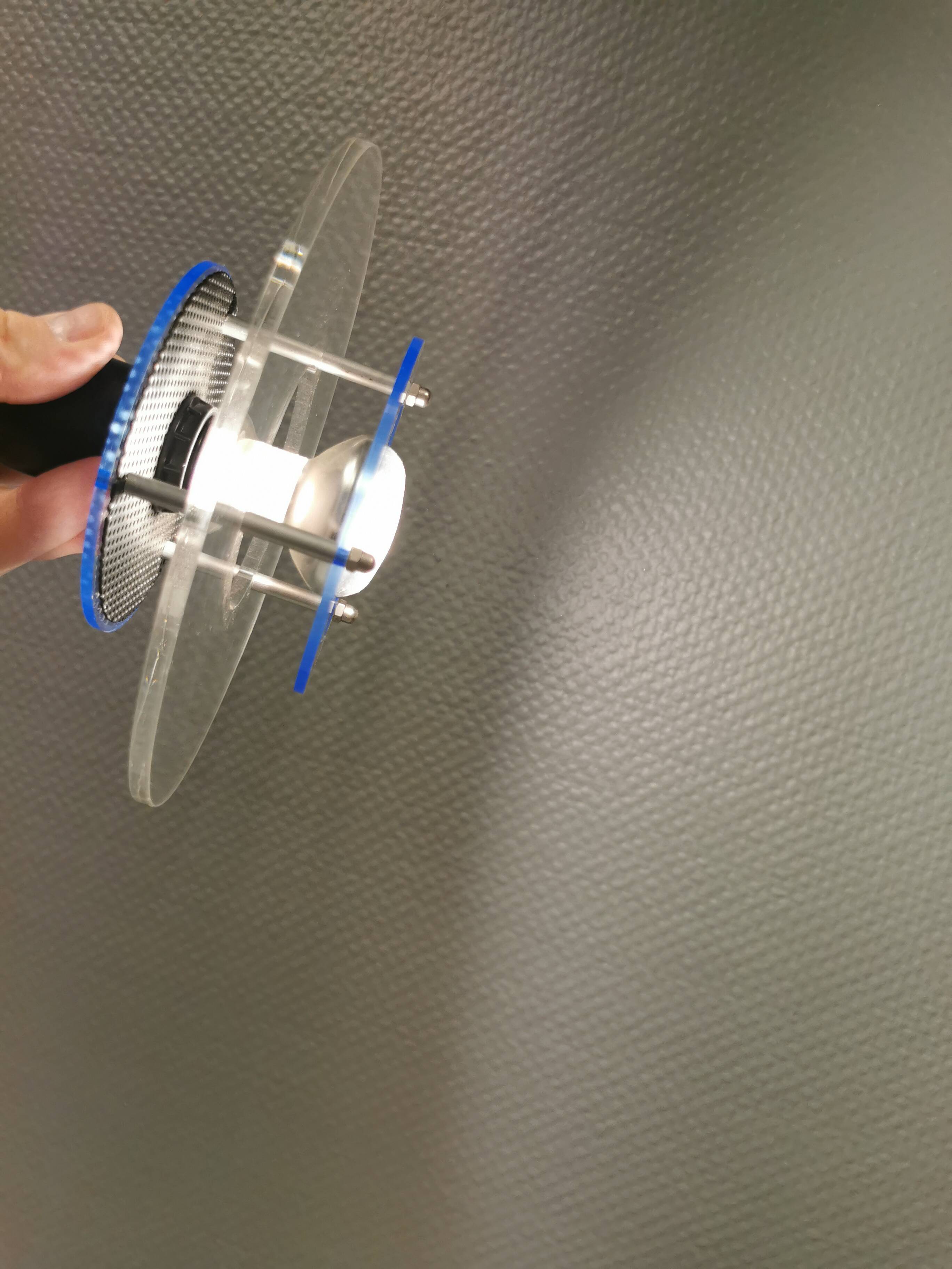 Petite suspension danoise Space-Age en verre plexi translucide, estimée années 1980.