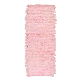 Dusty pink runner rug