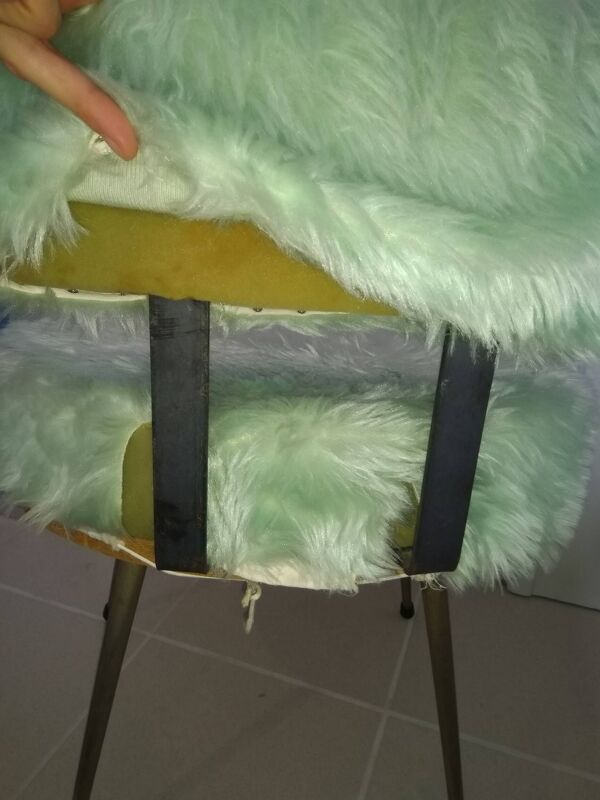Paire de fauteuils moumoute type