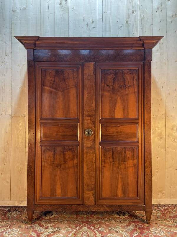 Armoire en noyer et chêne Louis XVI - Directoire