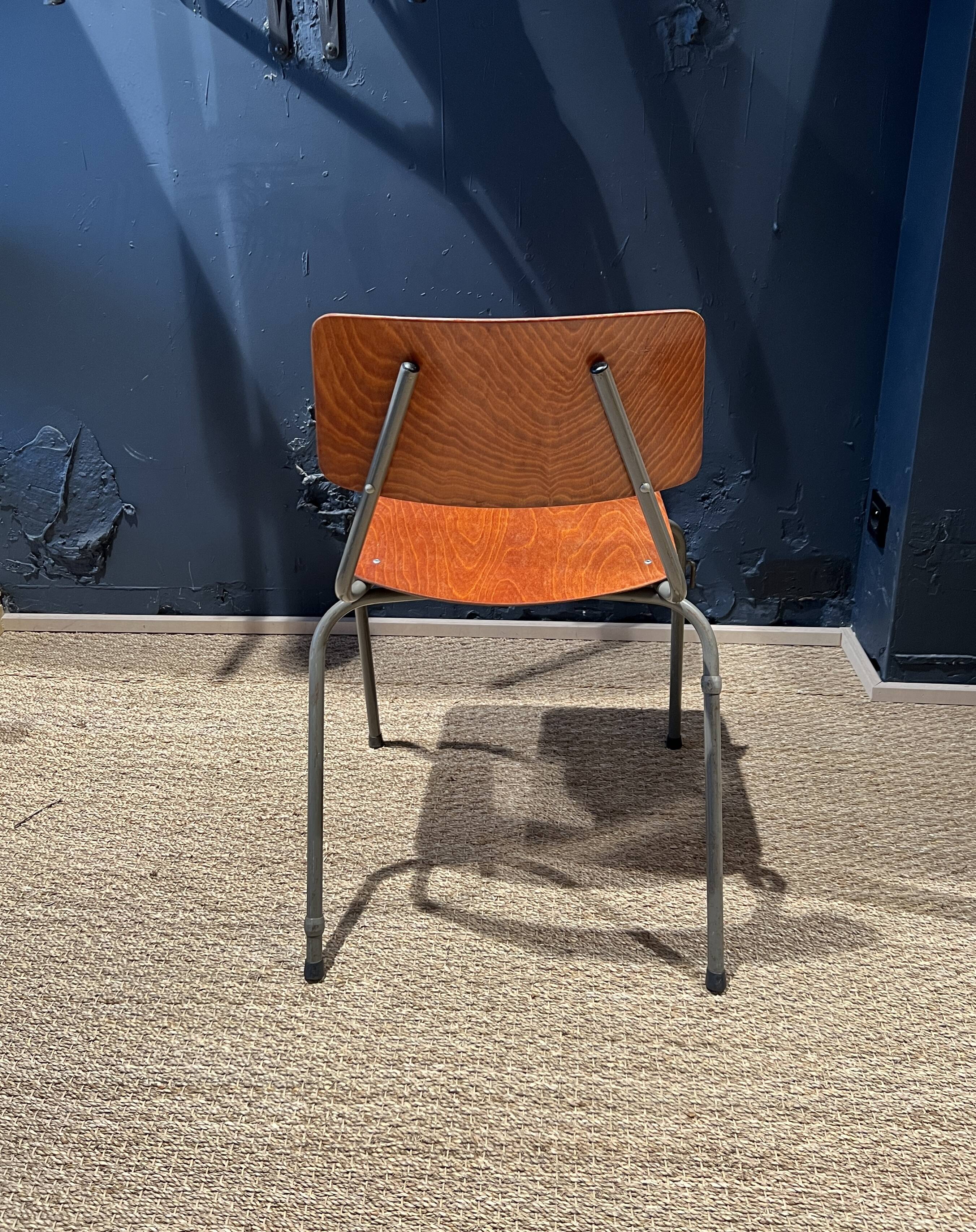 Set of 6 stackable school chairs