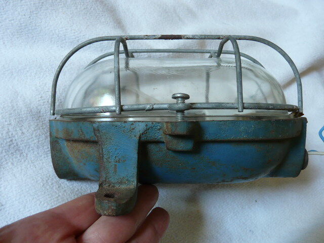 Lampe hublot applique plafonnier 1970 en métal et verre TH