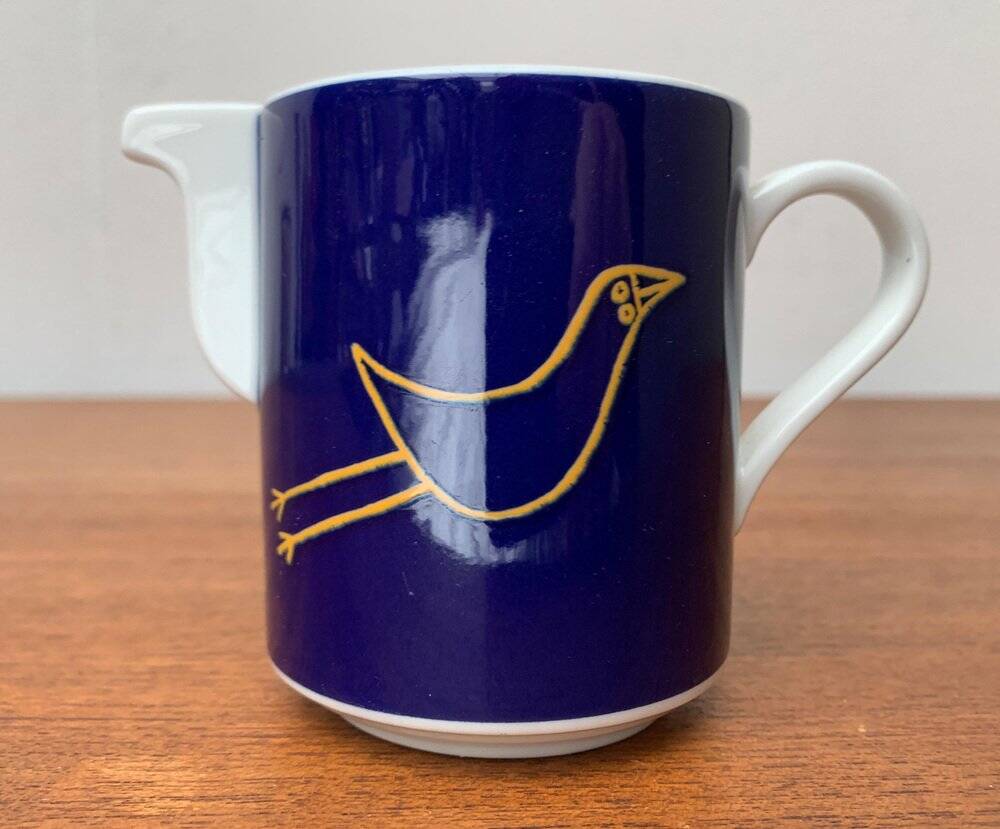 Postmodern German series of flying objects Milk jug by David Palterer and Sieger Design for Arzberg, 1990s