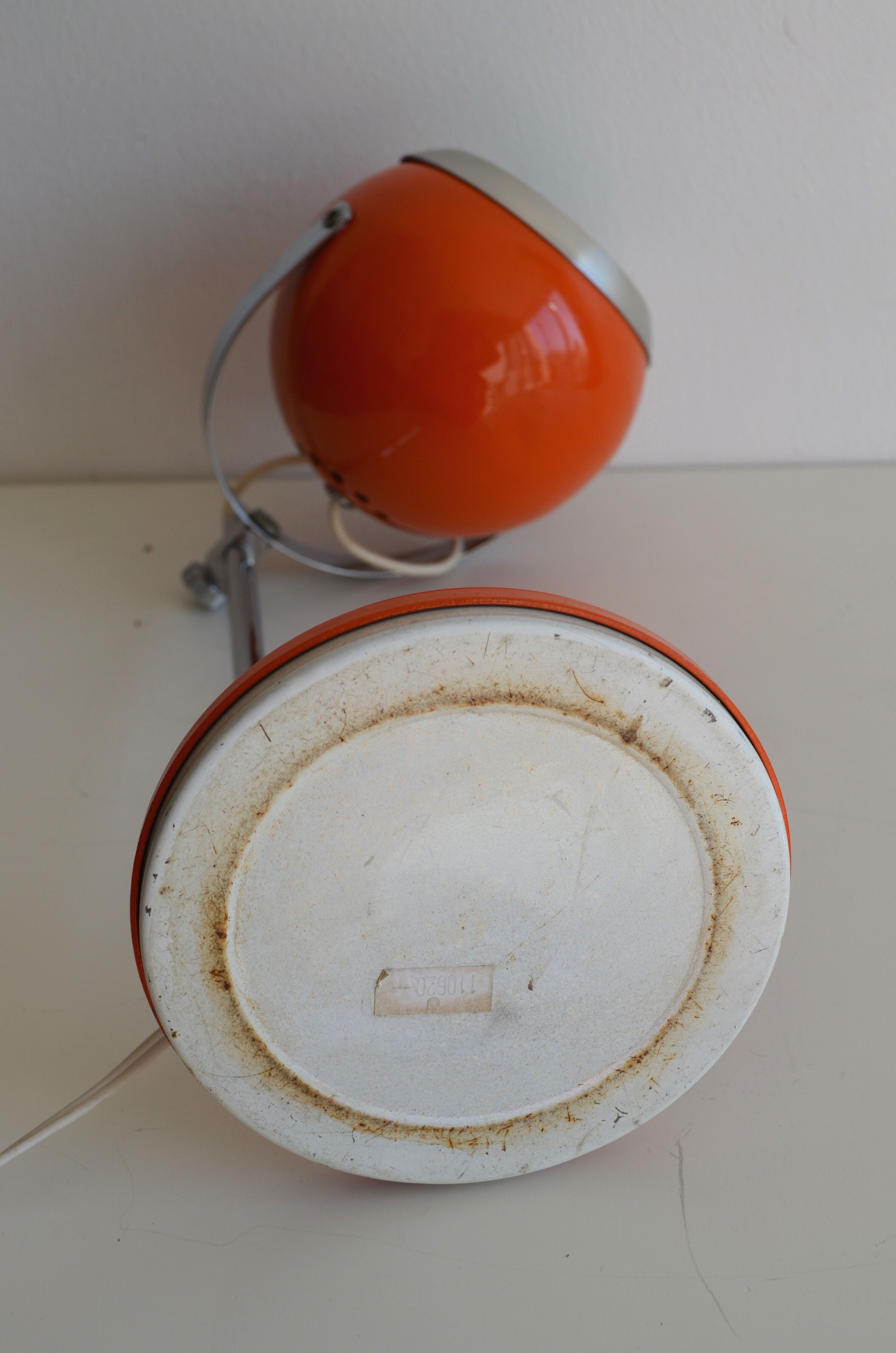 Lamp eye ball orange