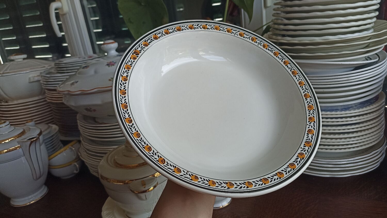 Hollow dish "Valence" by Digoin Sarreguemines