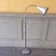 Lampadaire en métal chromé