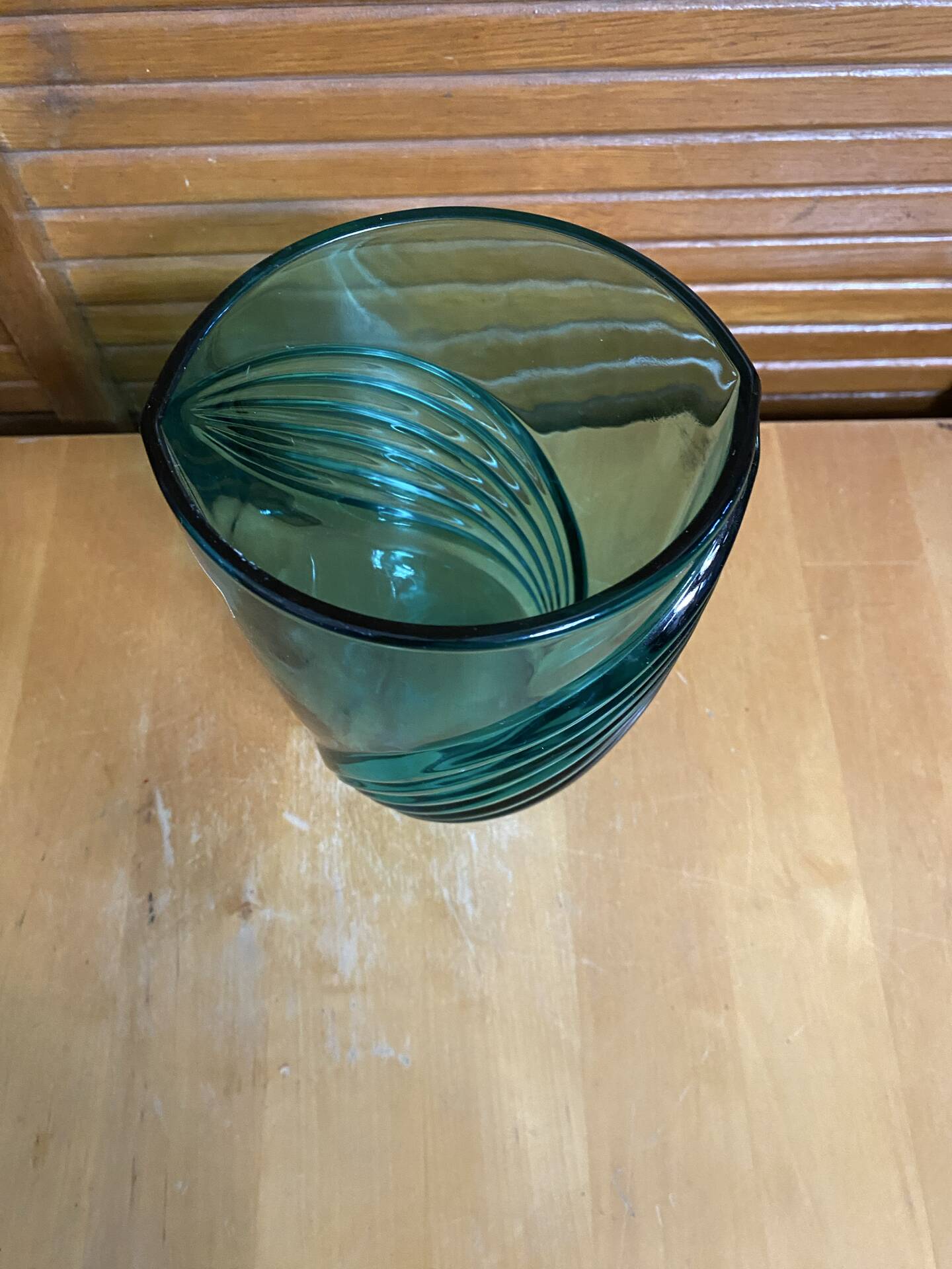 Vintage LUMINARC Green Moulded Glass Vase Made in France #E361