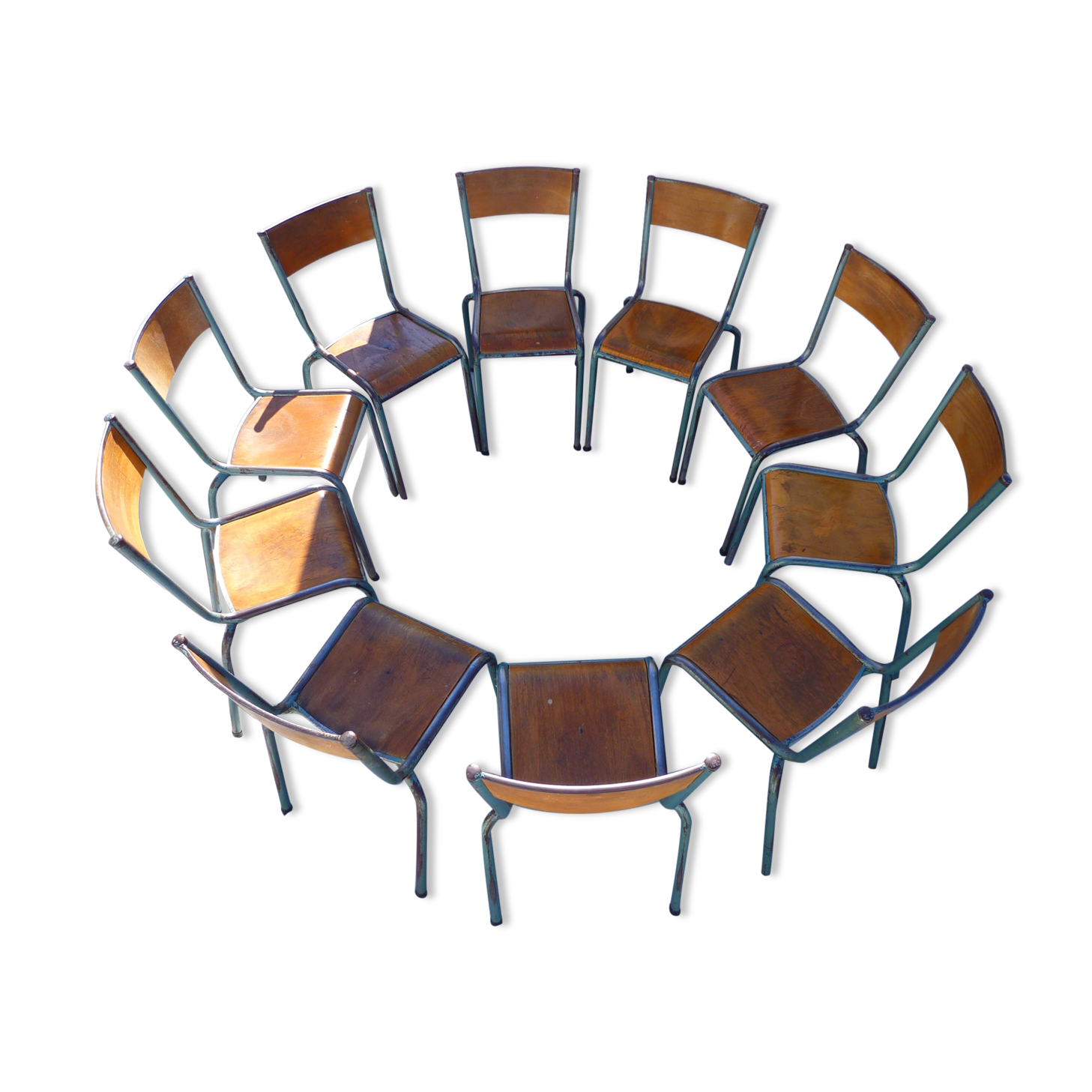 10 chaises mullca
