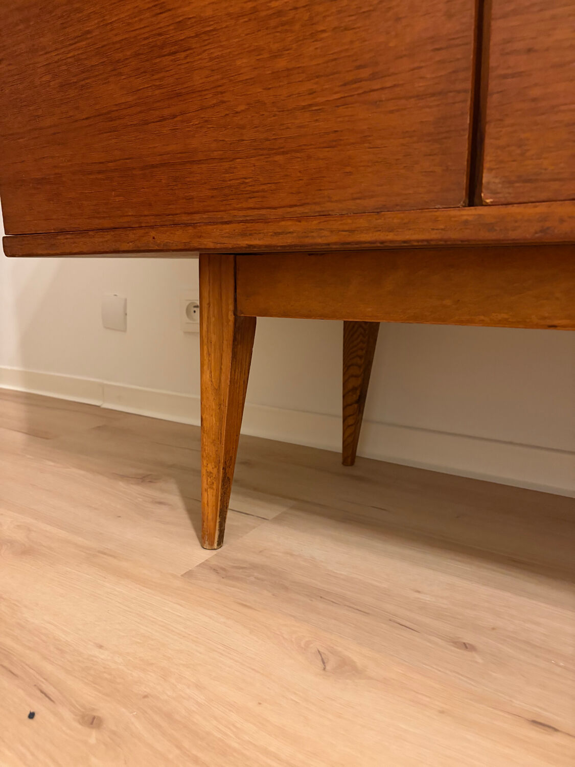 Vintage Scandinavian sideboard, French design from the 1950s/60s.