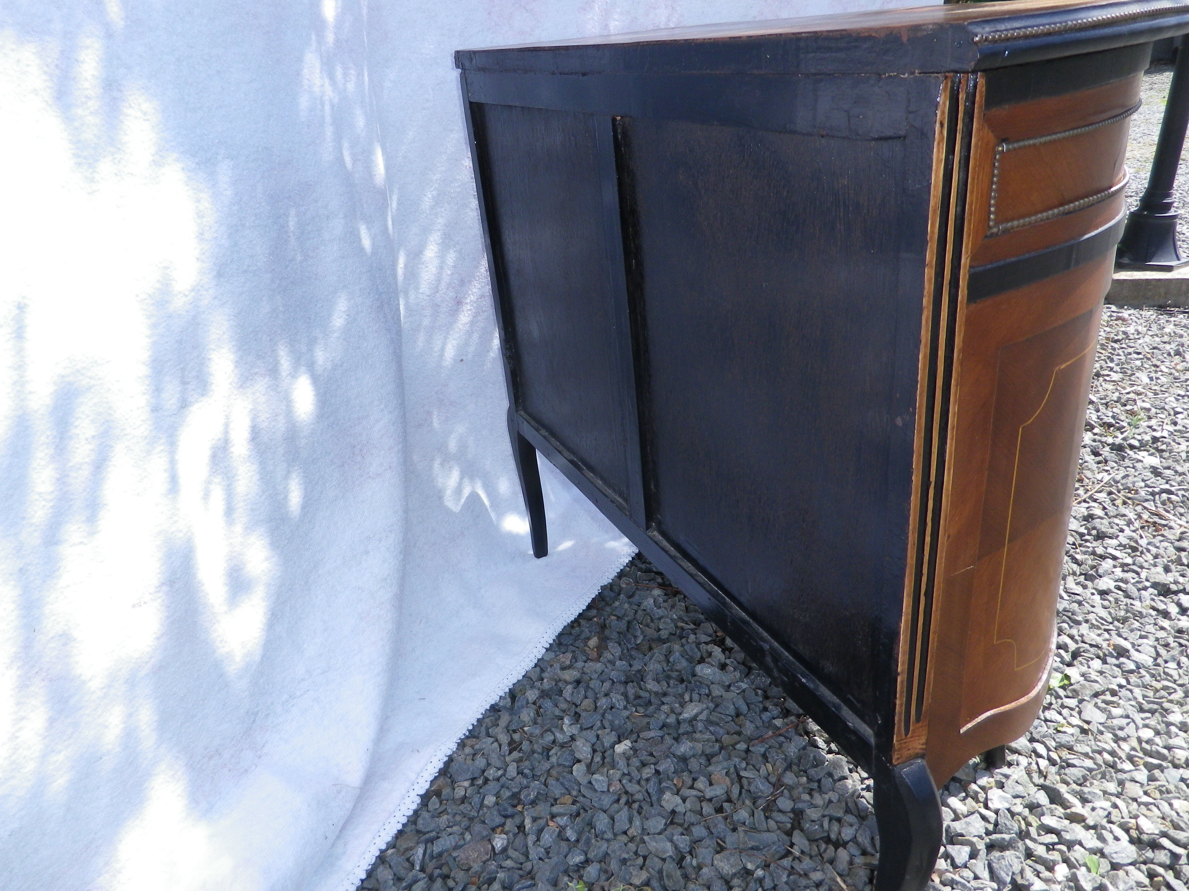 Console demi lune marqueté style louis VI