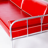 Canapé en cuir rouge fabriqué en Tchéquie des années 1930 par Vichr & Co