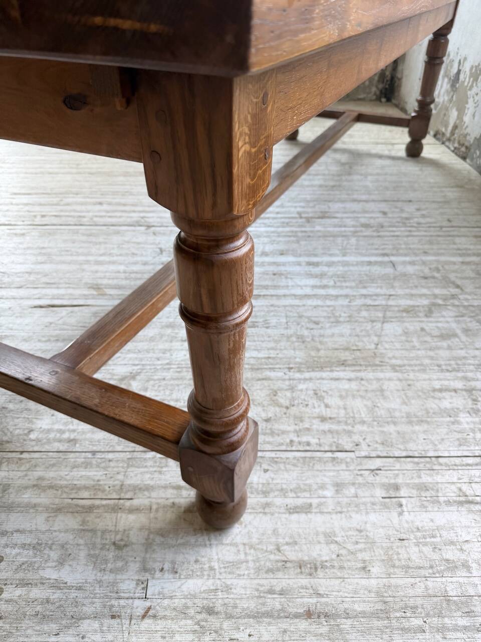 Table repas style drapière noyer 2m5/3m5 1900