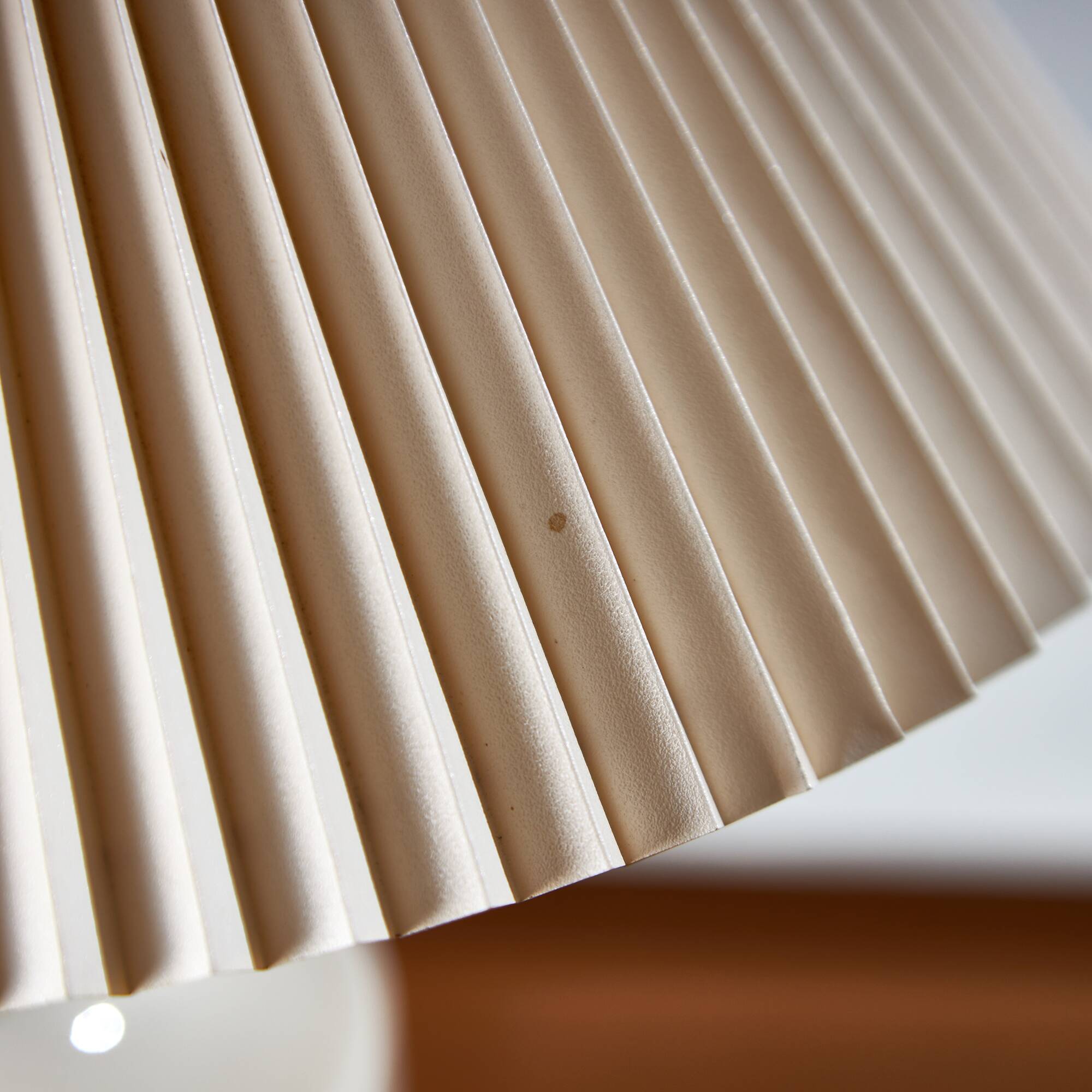 MK7948 Vandmanden / Aquarius porcelain table lamp by Kai Lange for Fog & Mørup and Royal Copenhagen