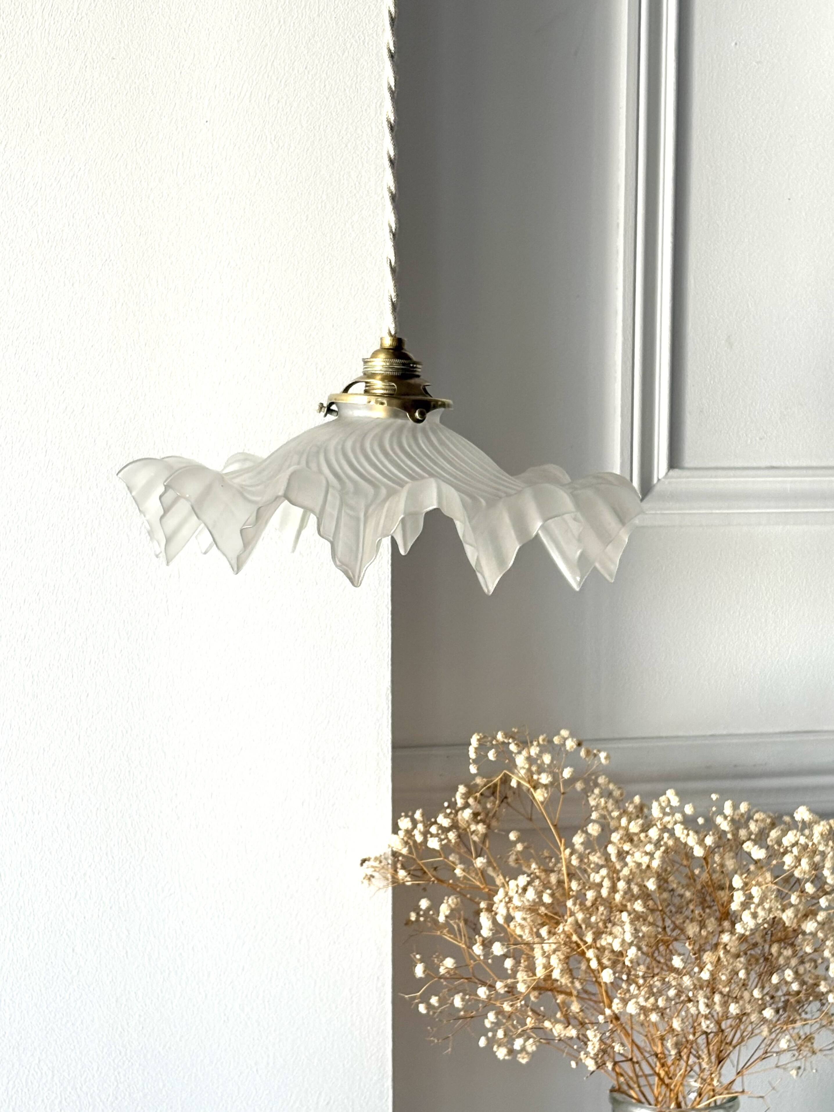 Suspension "Frou Frou"