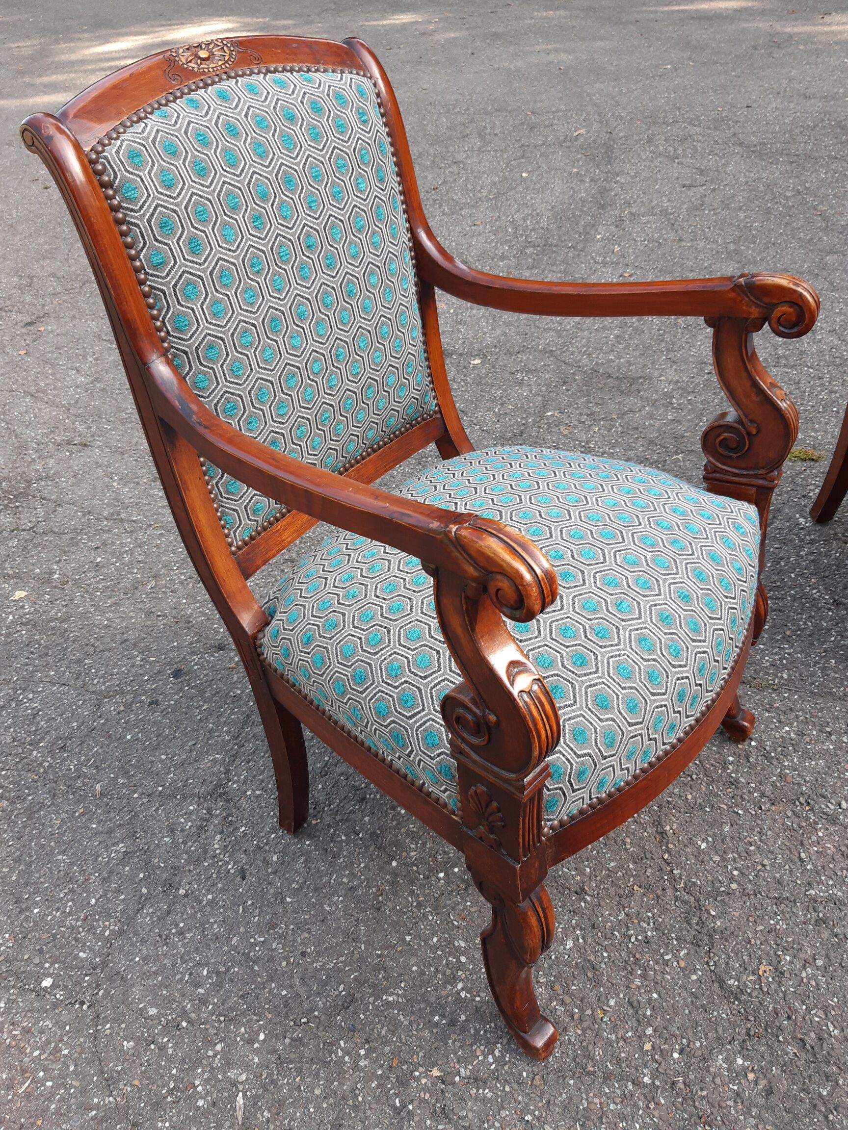 Pair of chairs restoration