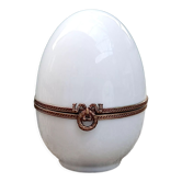 Porcelain egg box