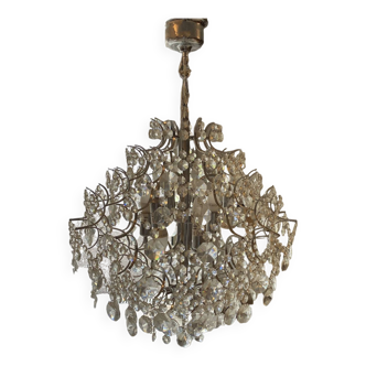 Raindrop crystal chandelier