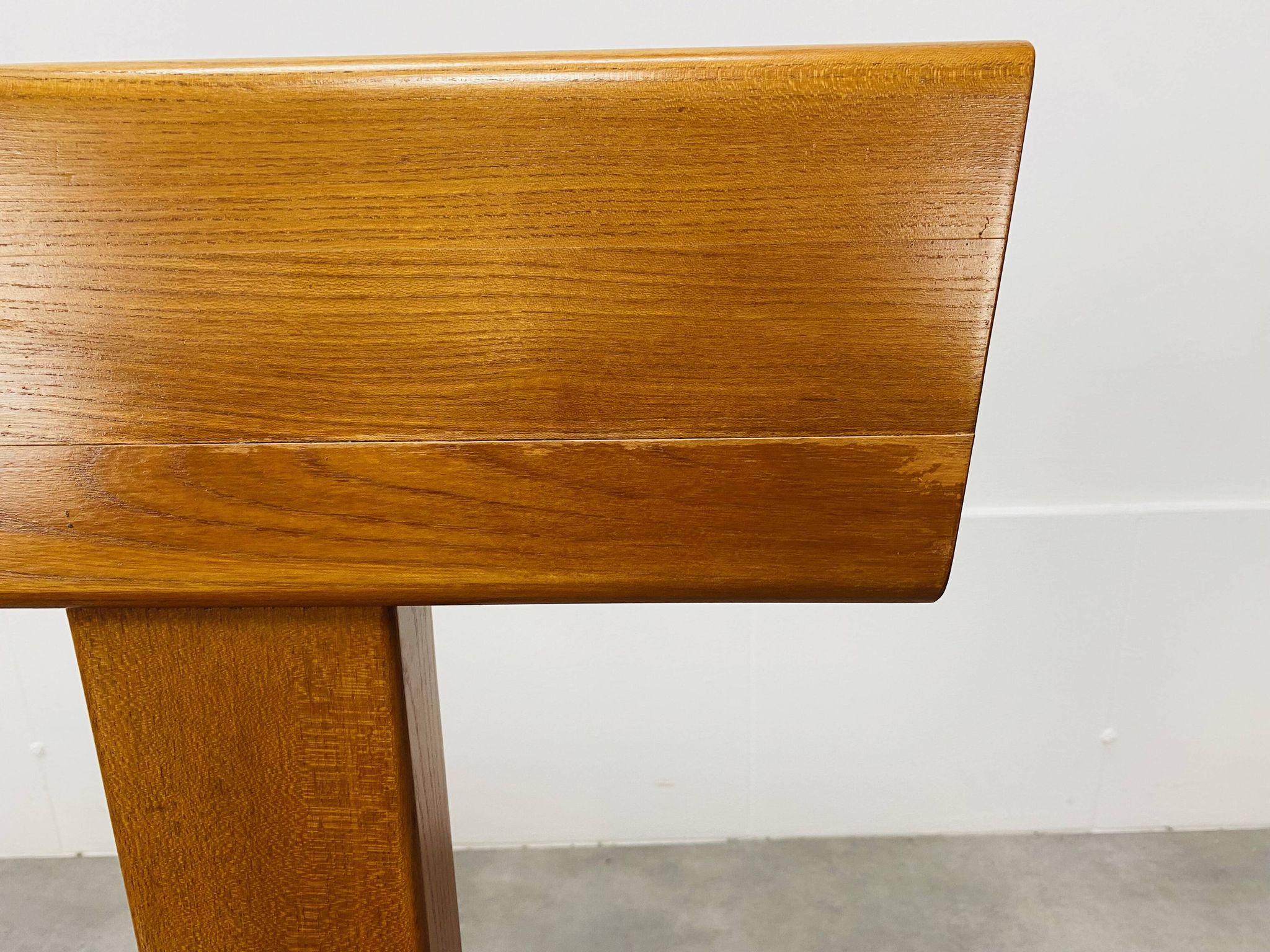 Banc d’angle Pierre Chapo S35 en orme