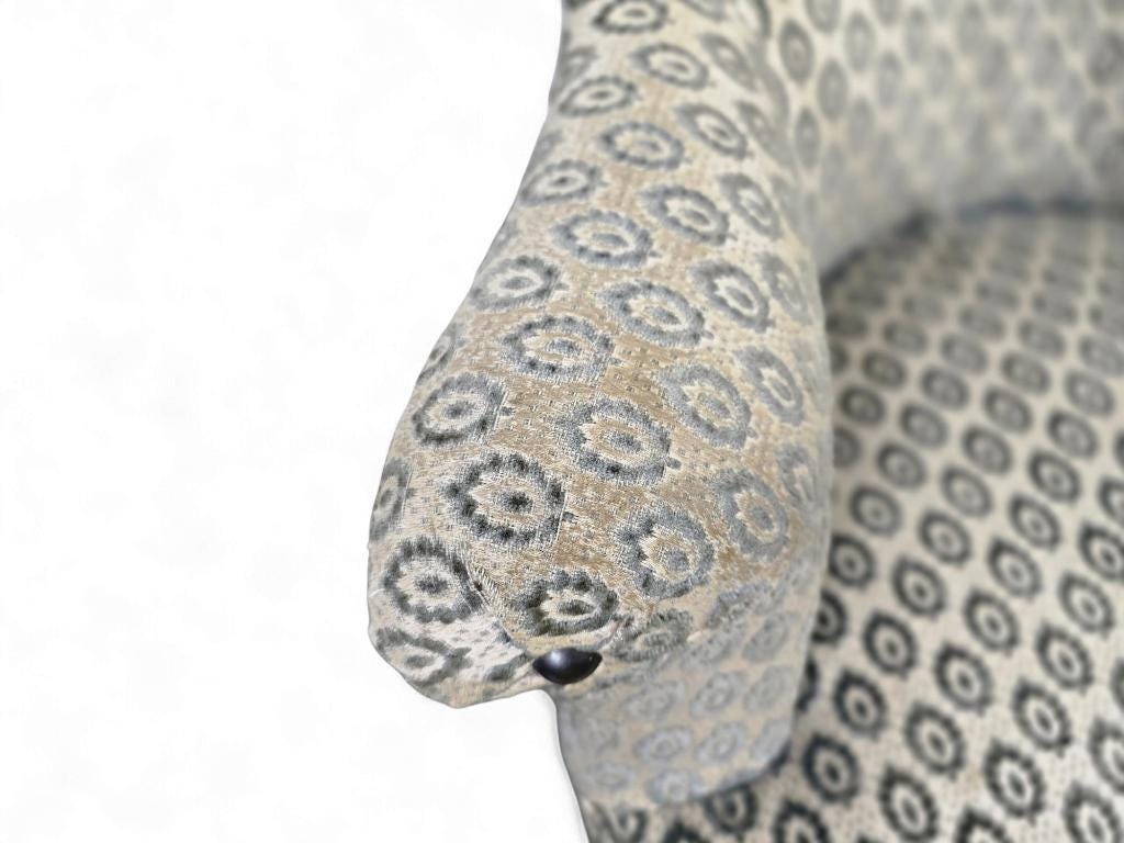 Fauteuil crapaud vintage en tissu gris