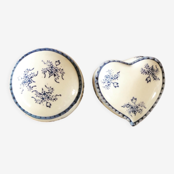 Set of two porcelain pillbox boxes