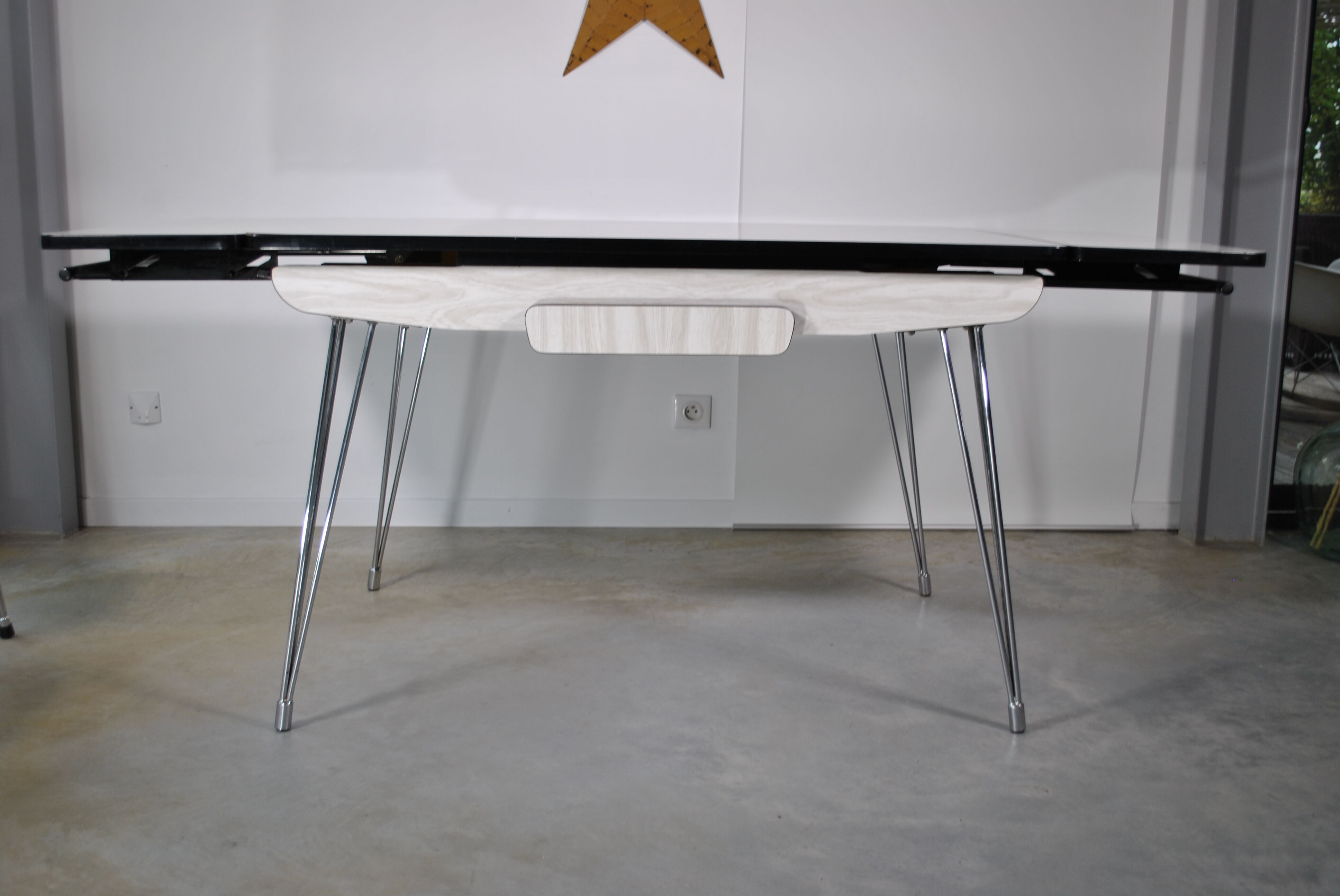 Formica 1950 table and chairs