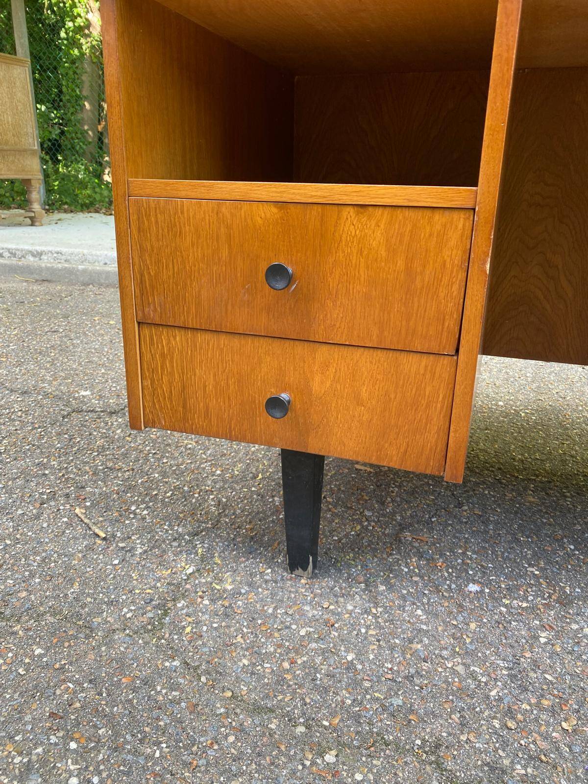Scandinavian desk from the 50s/60s in wood 130cm