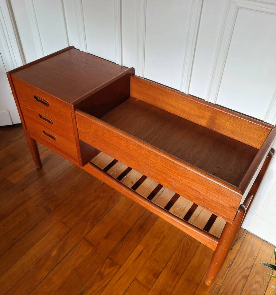 Scandinavian teak planter by Arne Wahl Iversen