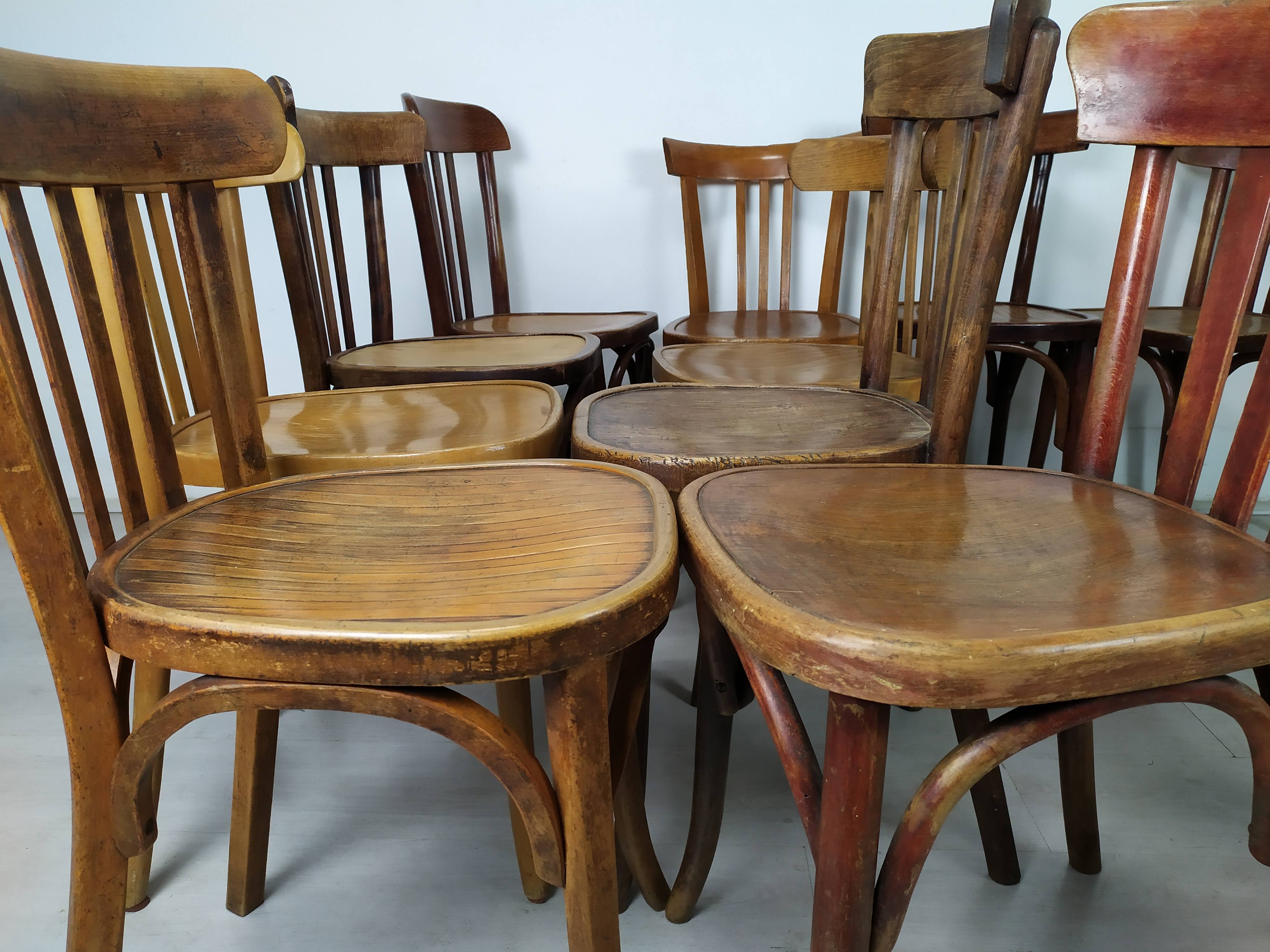 Lot de 12 chaises bistrot