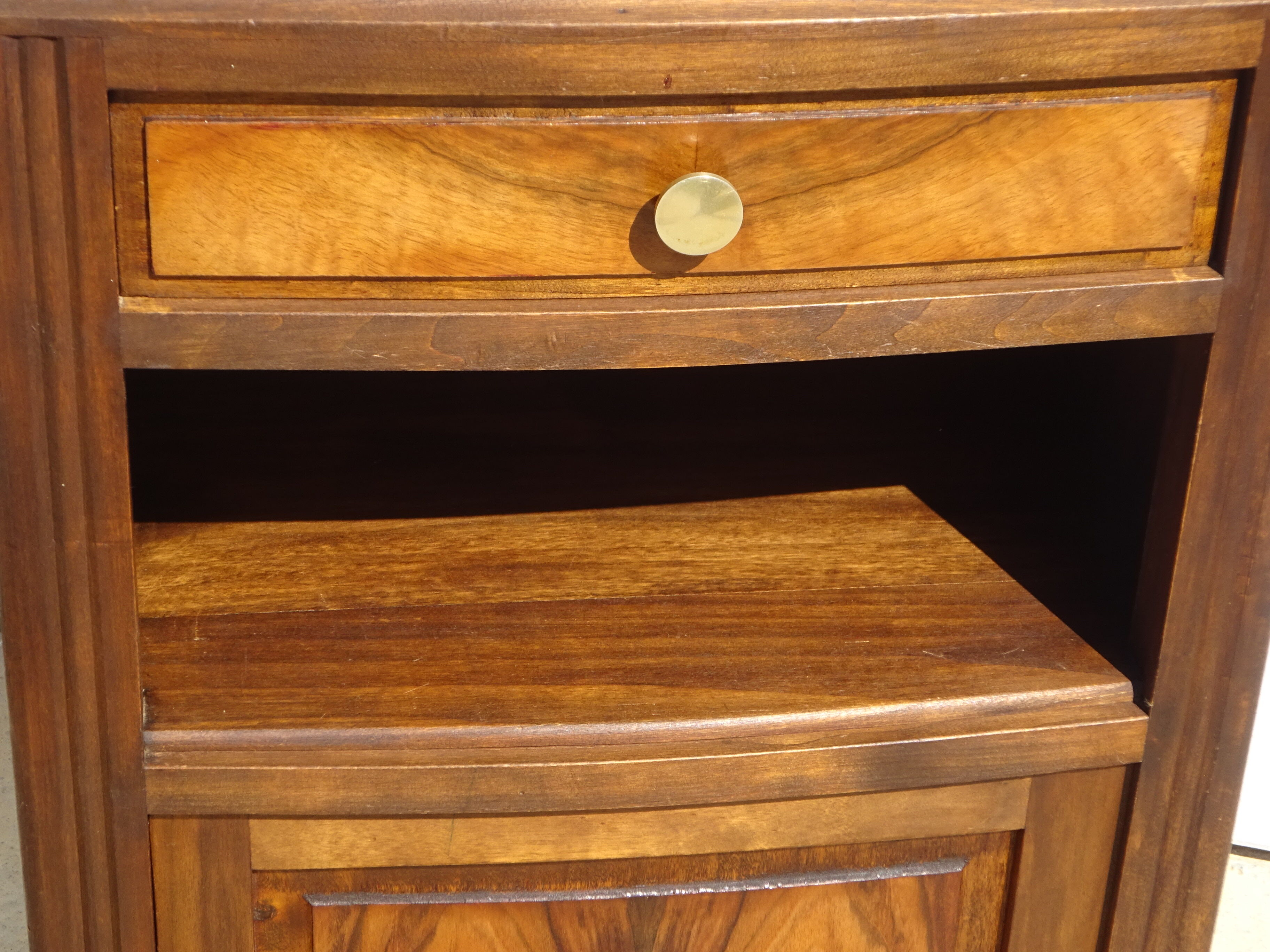 Art Deco bedside in solid walnut and walnut bramble, 1930's